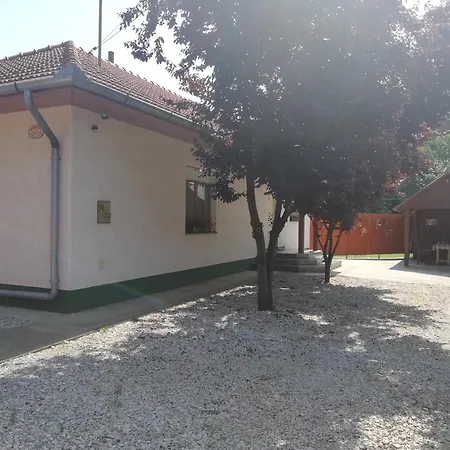 Várkert Apartman