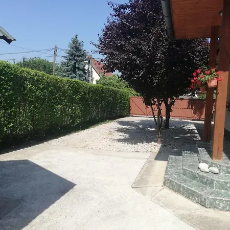 Várkert Apartman * Tiszafüred